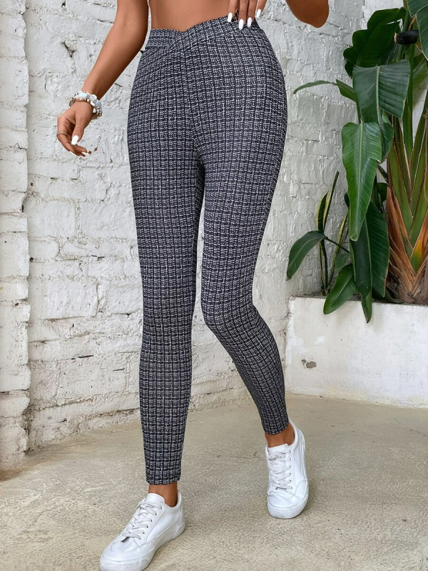 Plaid Print Asymmetrical Waistband Waist Leggings