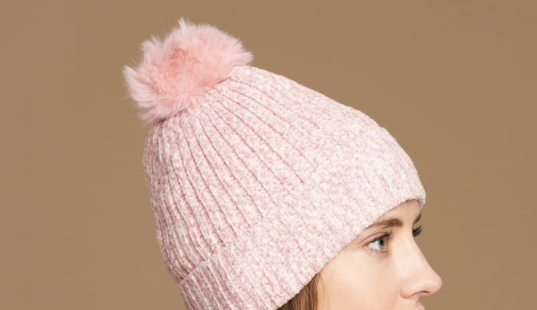Ladies pom-pom Beanies - Image 3